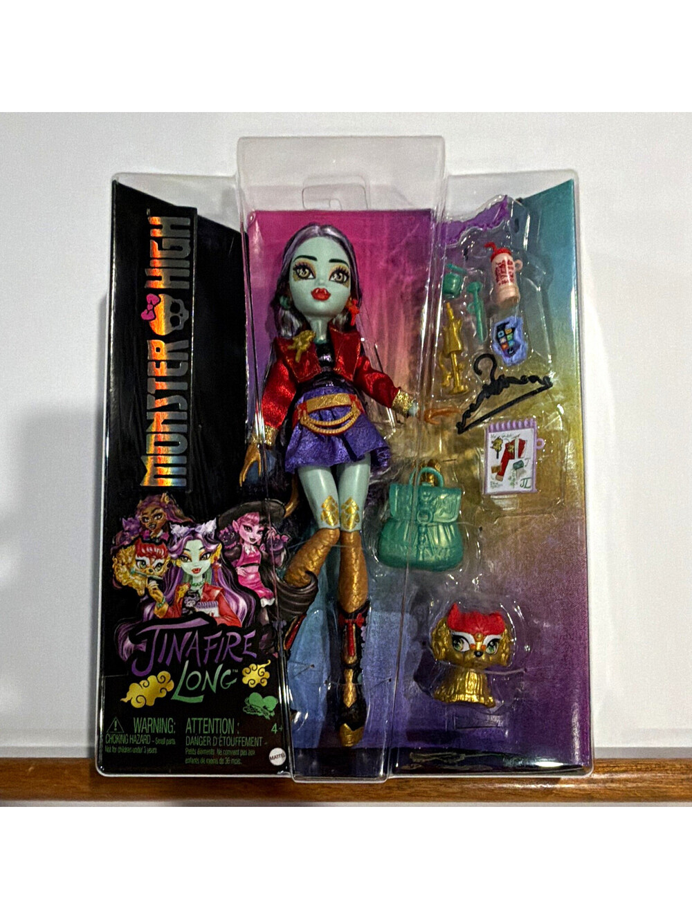 Monster High Jinafire Long 11 in Collector Doll w/ Accessories NIB
